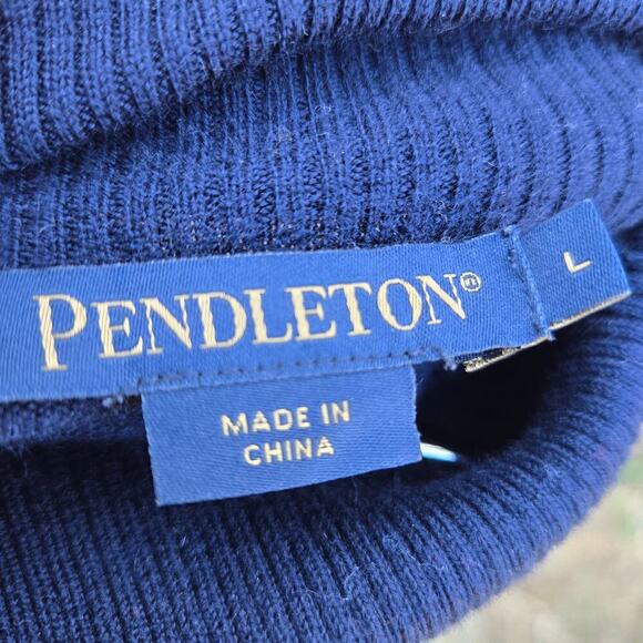 Pendleton Womens 100% Merino Wool Turtleneck Sweater L Navy Blue Quiet Luxury - Picture 6 of 8
